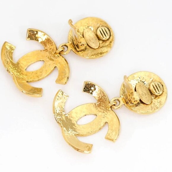 CHANEL Large CC Logos Vintage Dangle Earrings Gold Tone 94P w/Box #794-35 - Picture 4 of 6